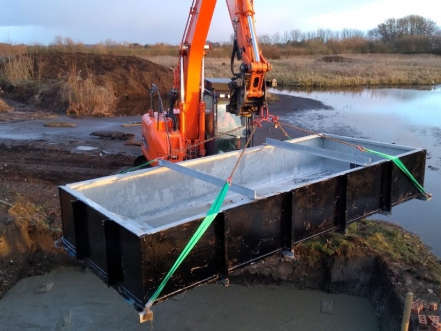 The steel tank for the Top Hill Low Hide © Top Hill Low web site blog